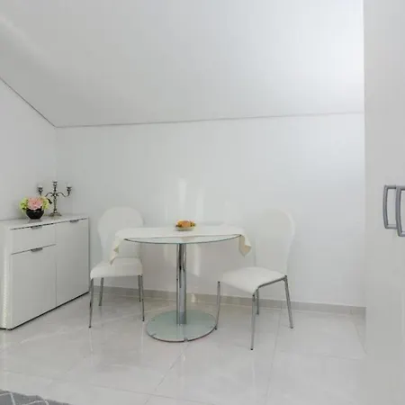 Ferienwohnung Fur 2 Personen Ca 22 Qm In Privlaka, Dalmatien Norddalmatien Lejlighed *